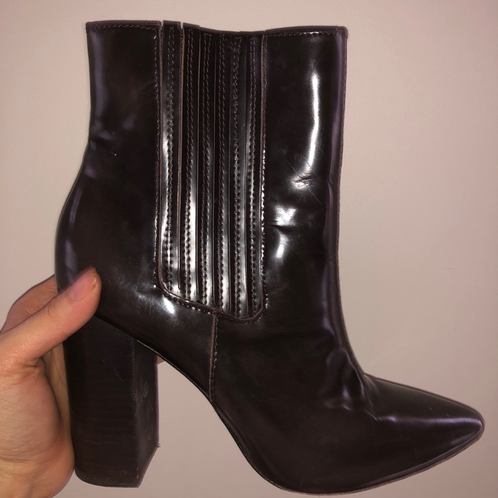 Ankle heeled boots